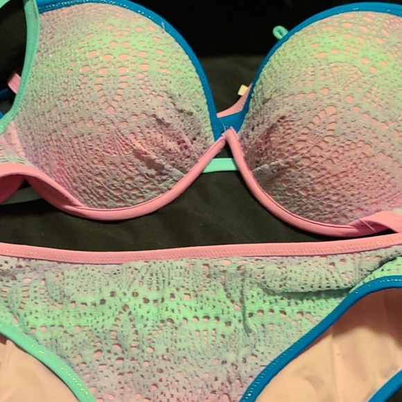 VS  swimming suit. - Picture 5 of 5